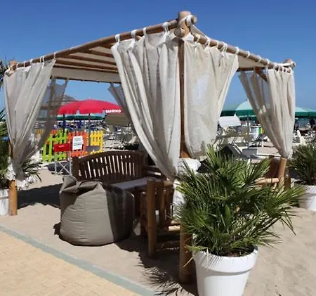 Conchiglia 3* Senigallia